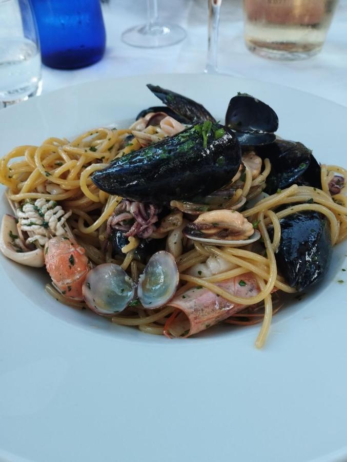 מנרבה דל גארדה Bellerive Ristorante Albergo מראה חיצוני תמונה