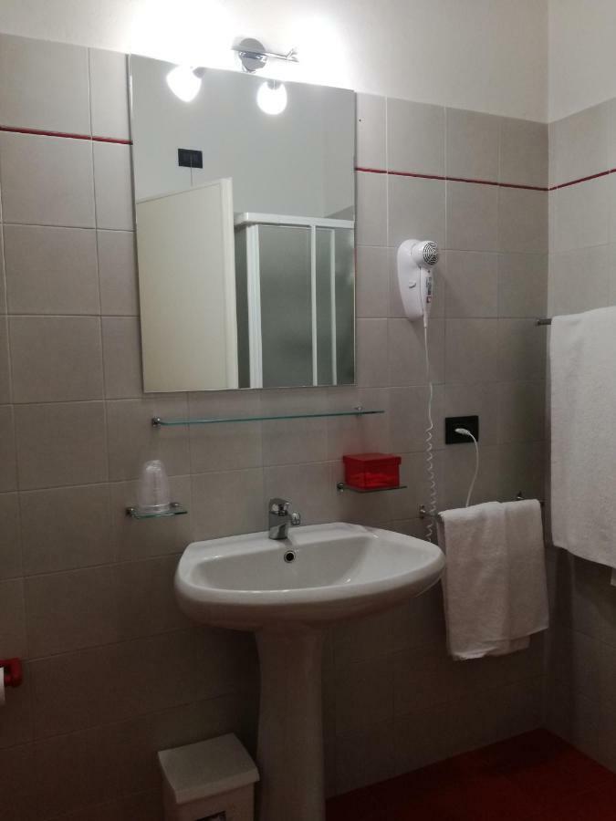 מנרבה דל גארדה Bellerive Ristorante Albergo מראה חיצוני תמונה